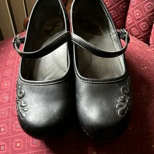Black Dansko Women’s Size 41